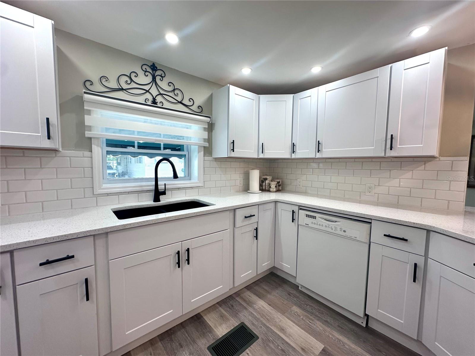 FAIRWAY VILLAGE MOBILE HOME PARK UNREC - Residential