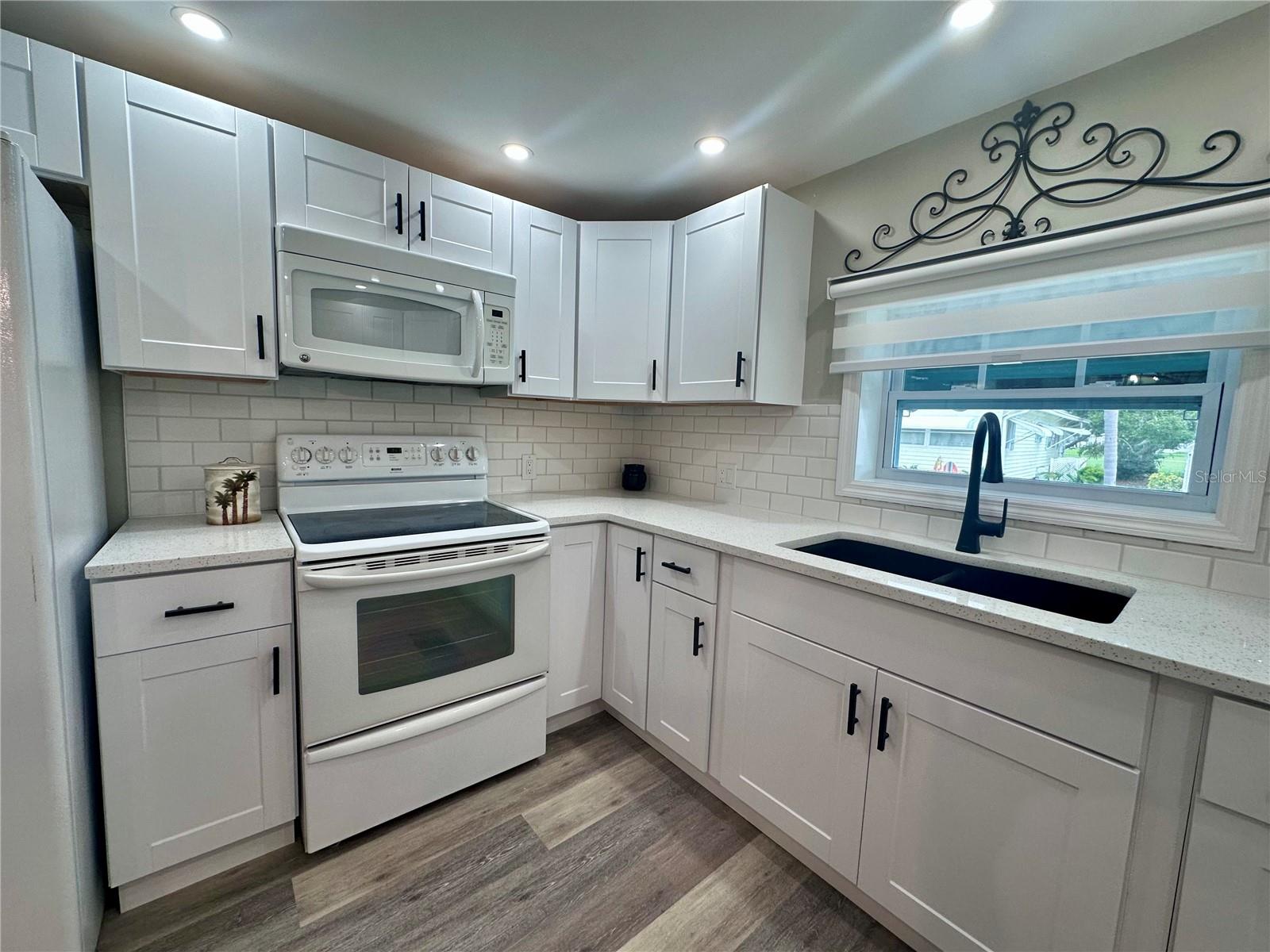 FAIRWAY VILLAGE MOBILE HOME PARK UNREC - Residential