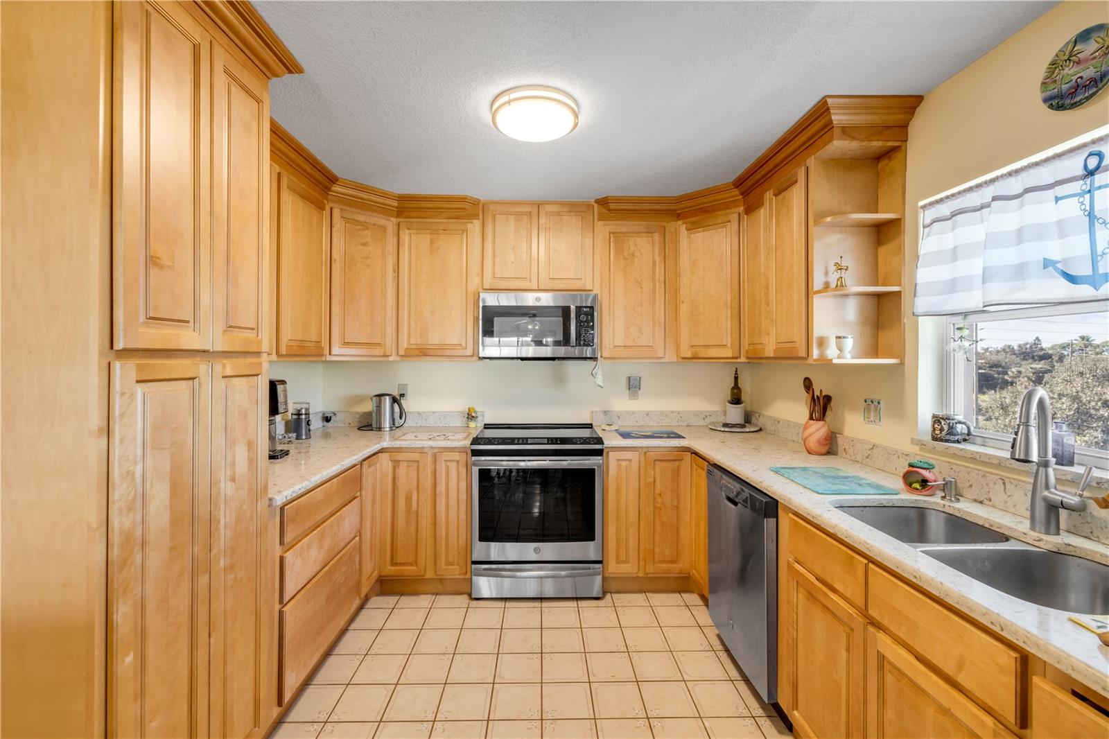 315 N CAUSEWAY C401