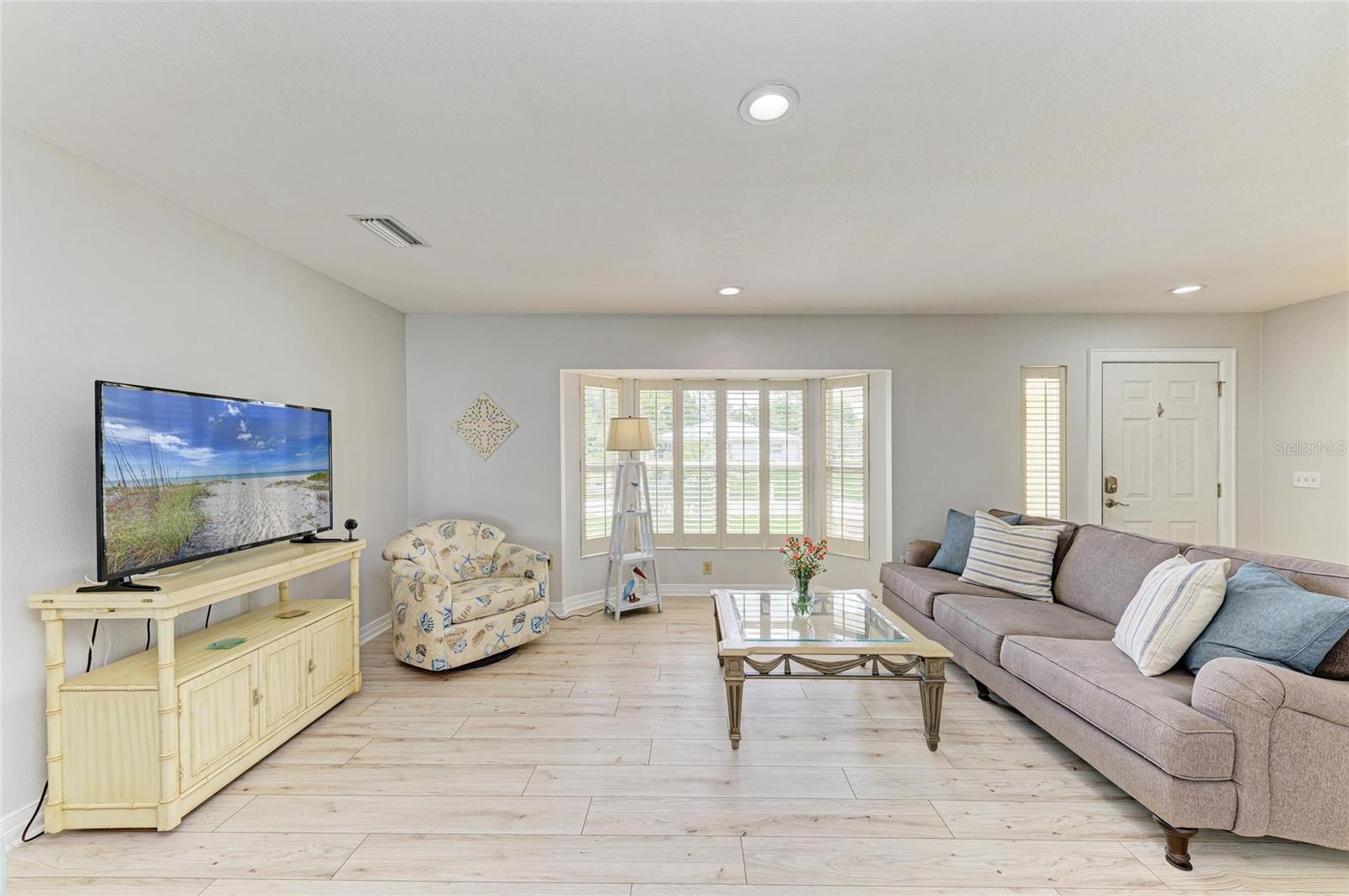 2222 41ST STREET W