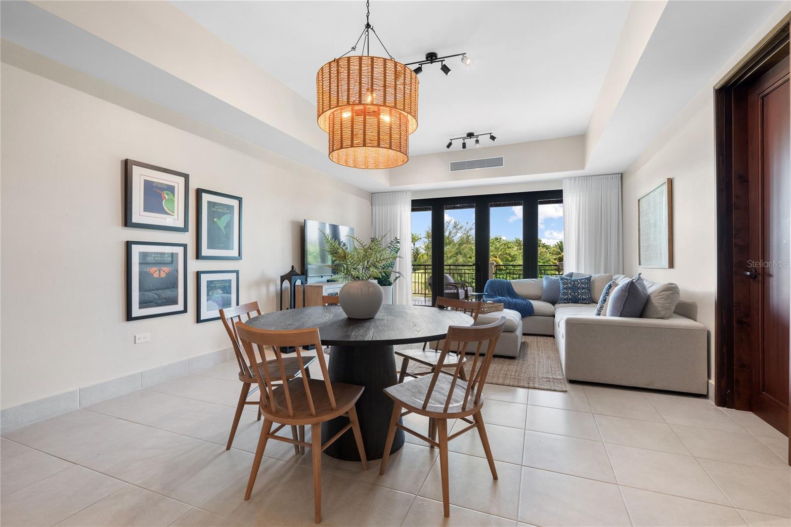 LAS VERANDAS CONDOMINIUM - Residential