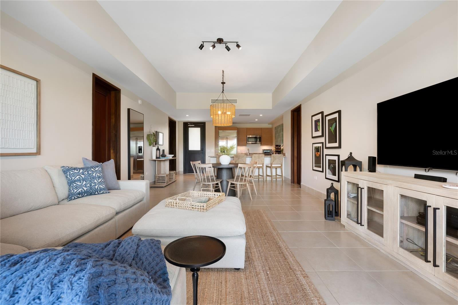 LAS VERANDAS CONDOMINIUM - Residential