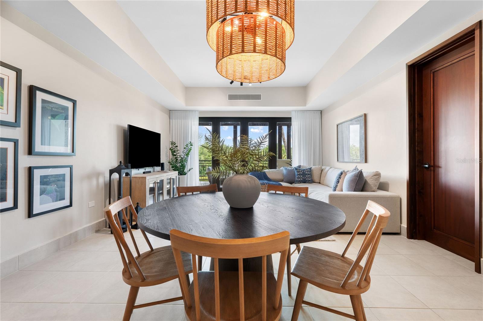 LAS VERANDAS CONDOMINIUM - Residential