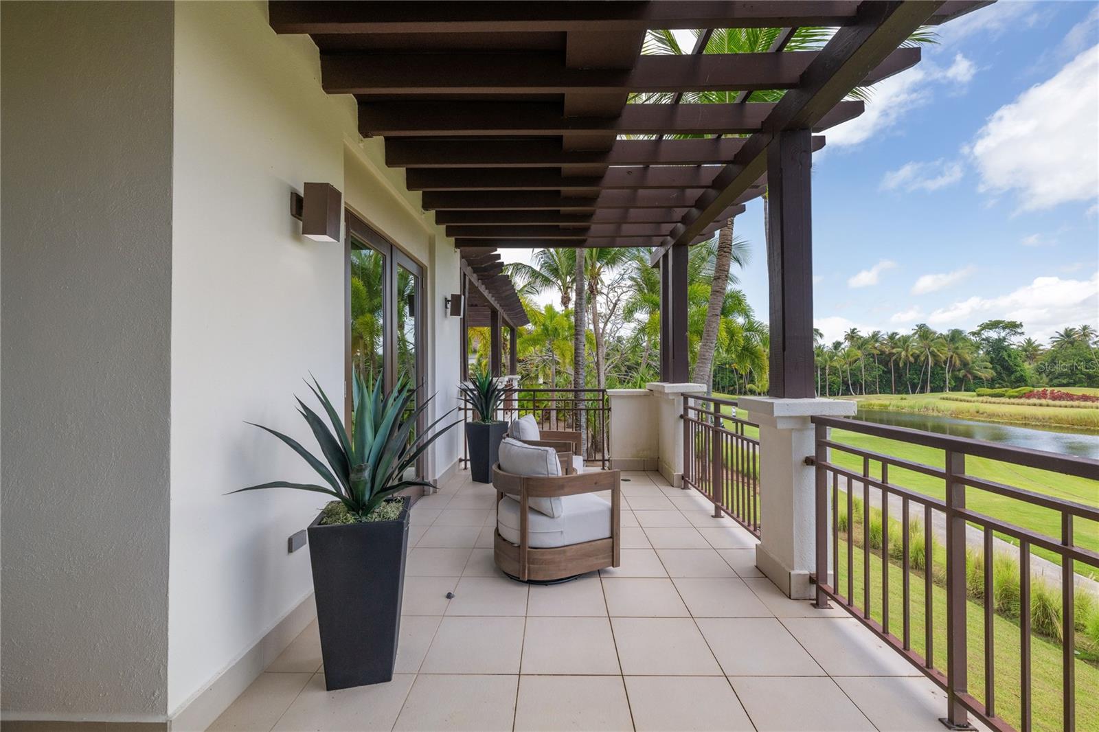 LAS VERANDAS CONDOMINIUM - Residential