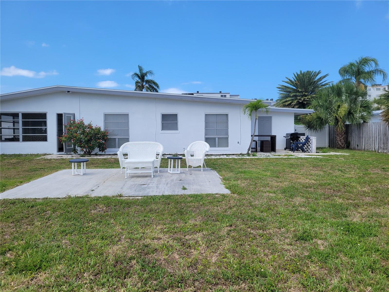 NORTH REDINGTON BEACH SEC A - Residential Lease