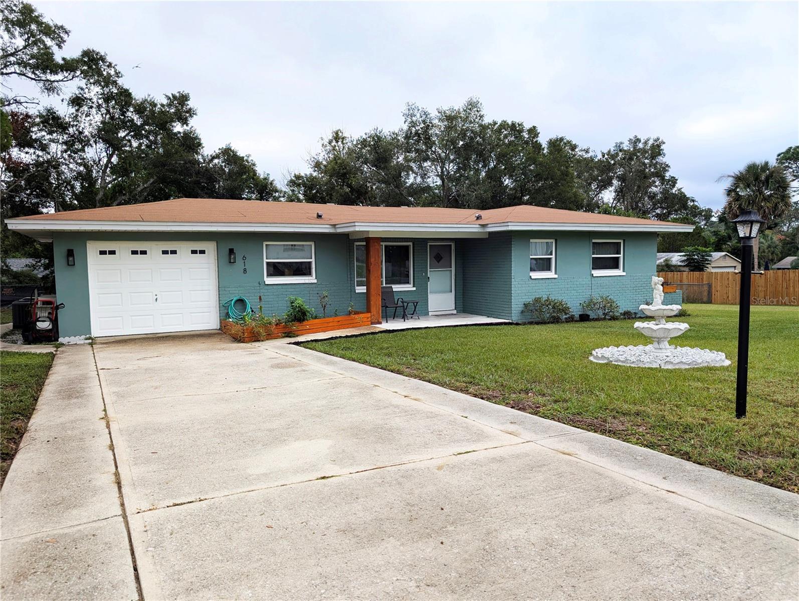 INVERNESS HIGHLANDS SOUTH - Residential