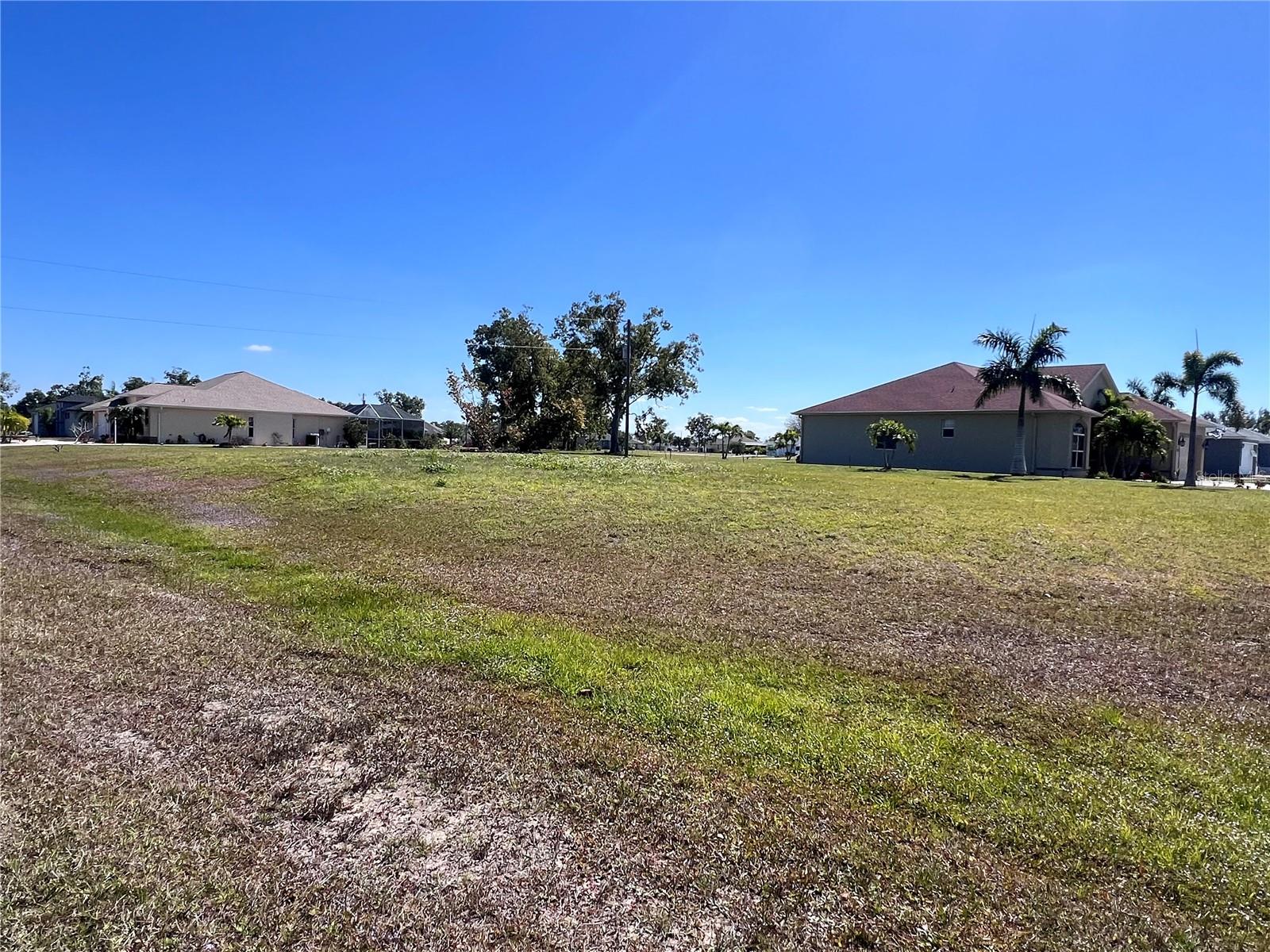 PUNTA GORDA ISLES SEC 16 - Land