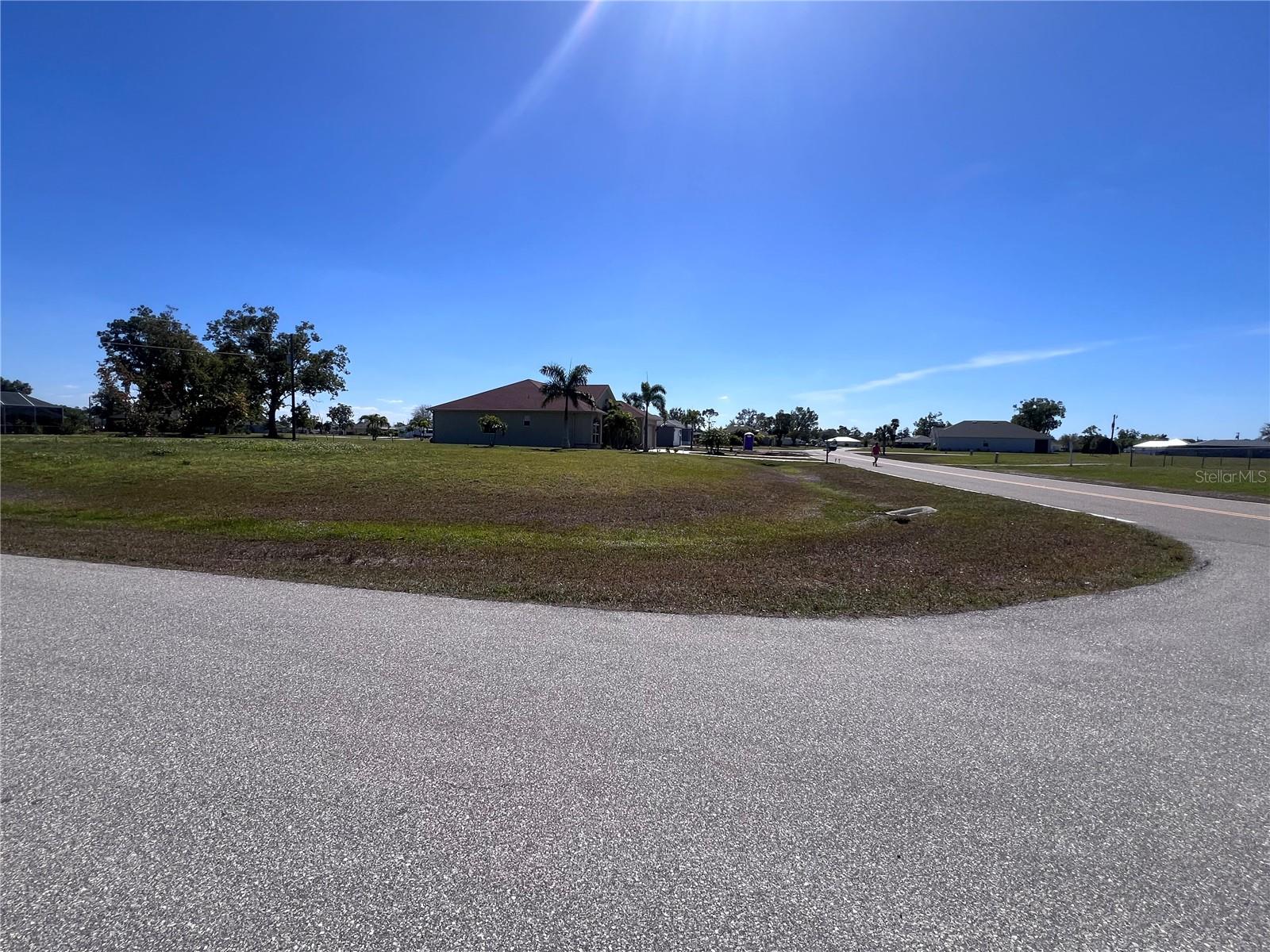 PUNTA GORDA ISLES SEC 16 - Land