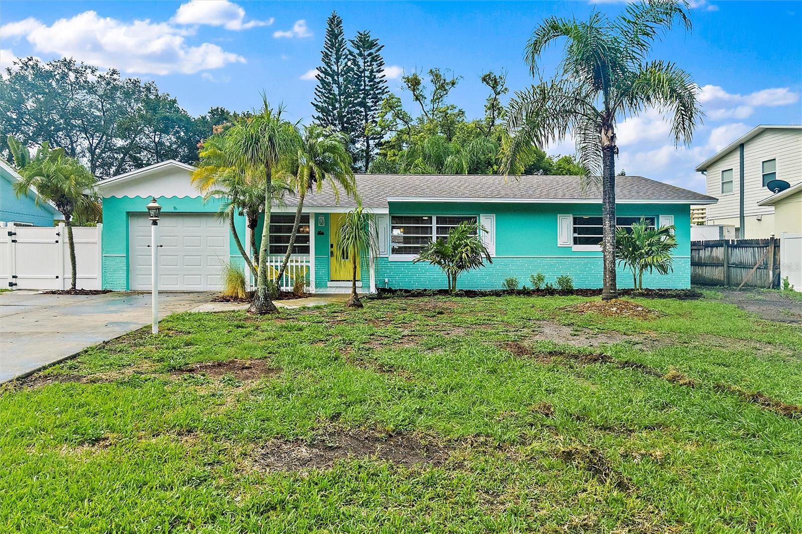 11220 CHEROKEE DRIVE