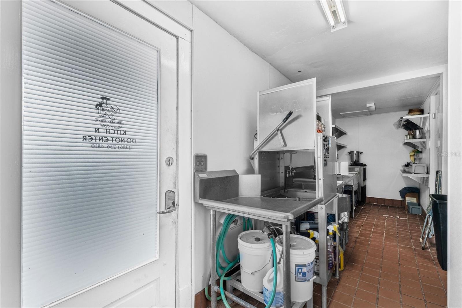 LT 02 & 03 SEC 09-15-33 - Residential