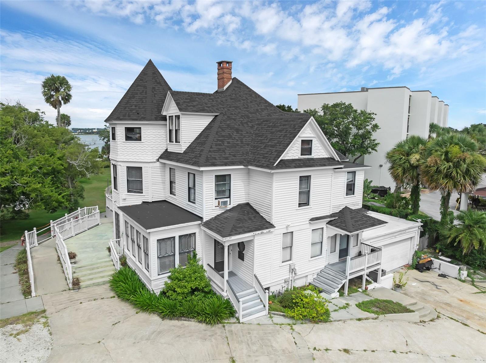 LT 02 & 03 SEC 09-15-33 - Residential