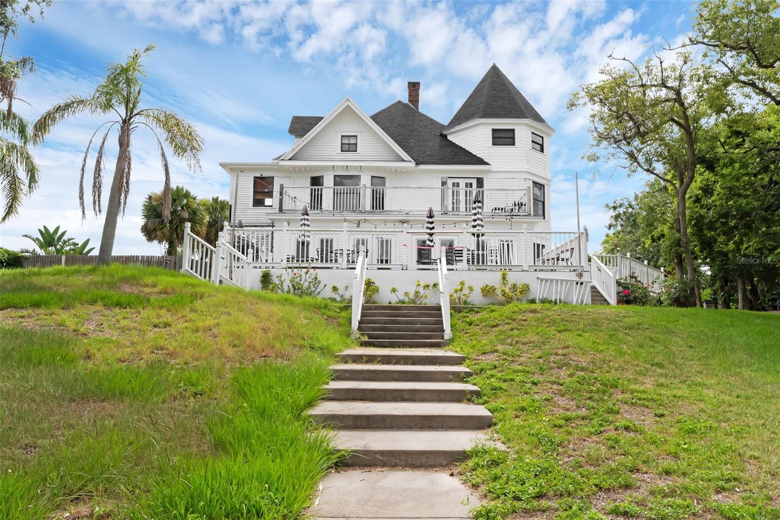 LT 02 & 03 SEC 09-15-33 - Residential