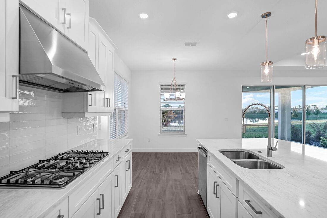 882 ARBOR GREEN TRAIL