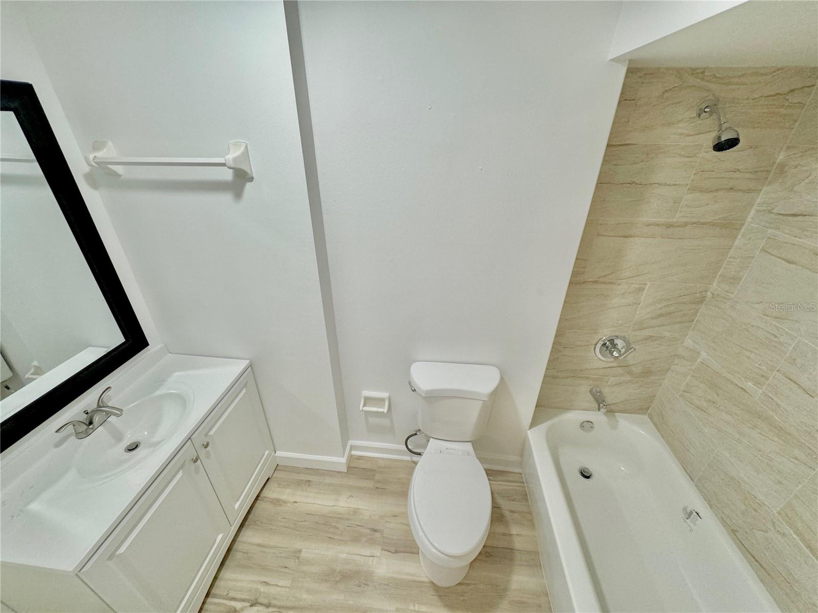 CAMBRIDGE CIRCLE - Residential Lease