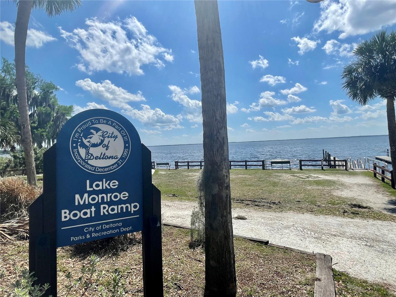 LAKESIDE CONDO APTS - Residential