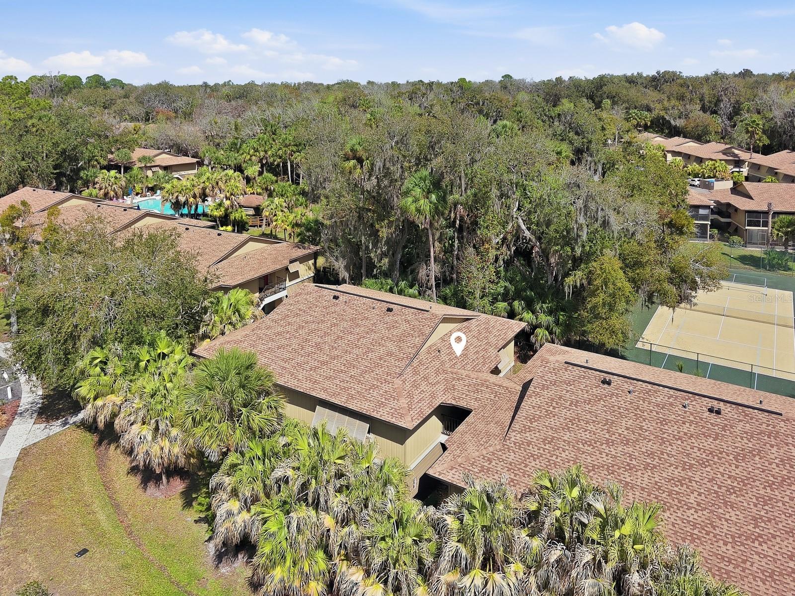 LAKESIDE CONDO APTS - Residential