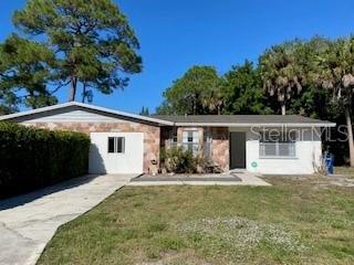 Duplex 1.5 miles from SCf Collège. Current tenant has been living there for 11 years and is under market. Side A tenant of 16 years just left. and vacant . Rents in this area should be between $ 1,800-$ 2,000.00