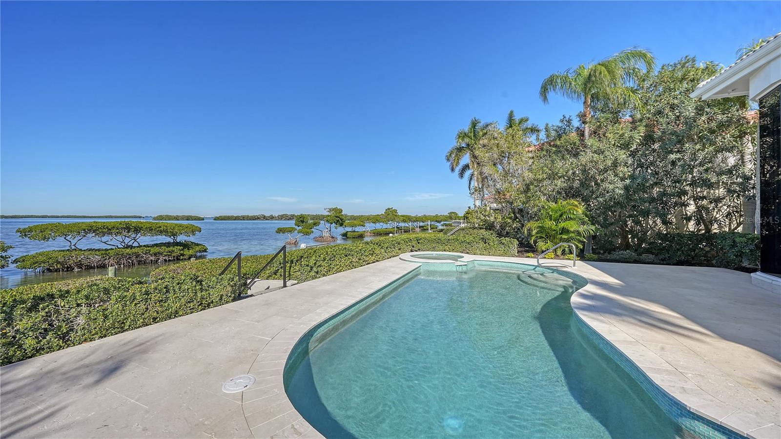 QUEENS HARBOUR - Residential