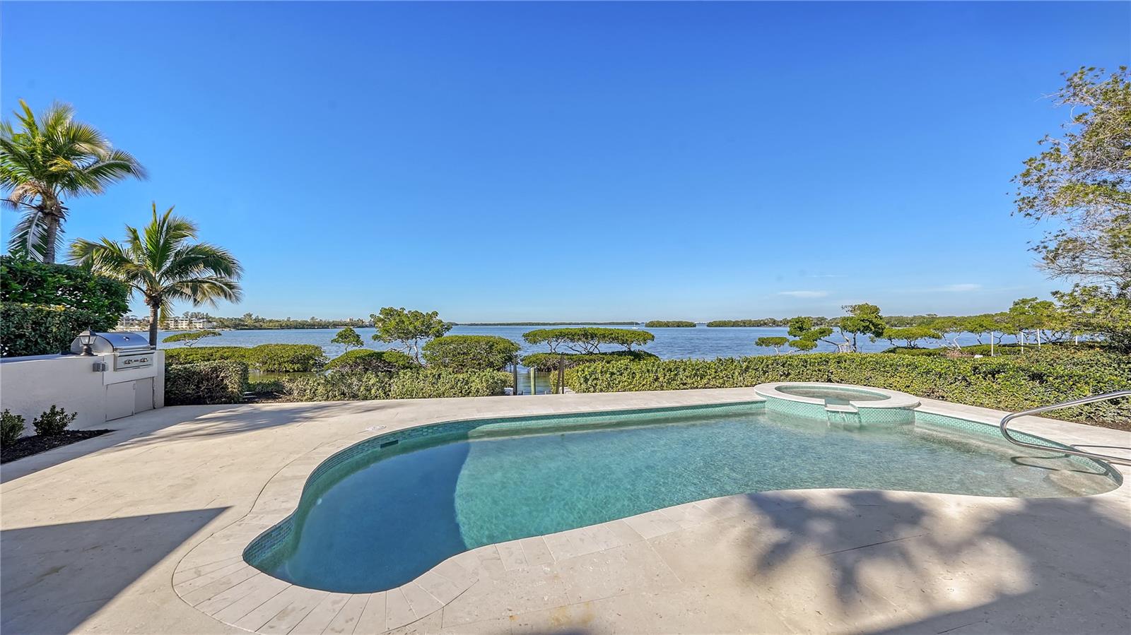 QUEENS HARBOUR - Residential