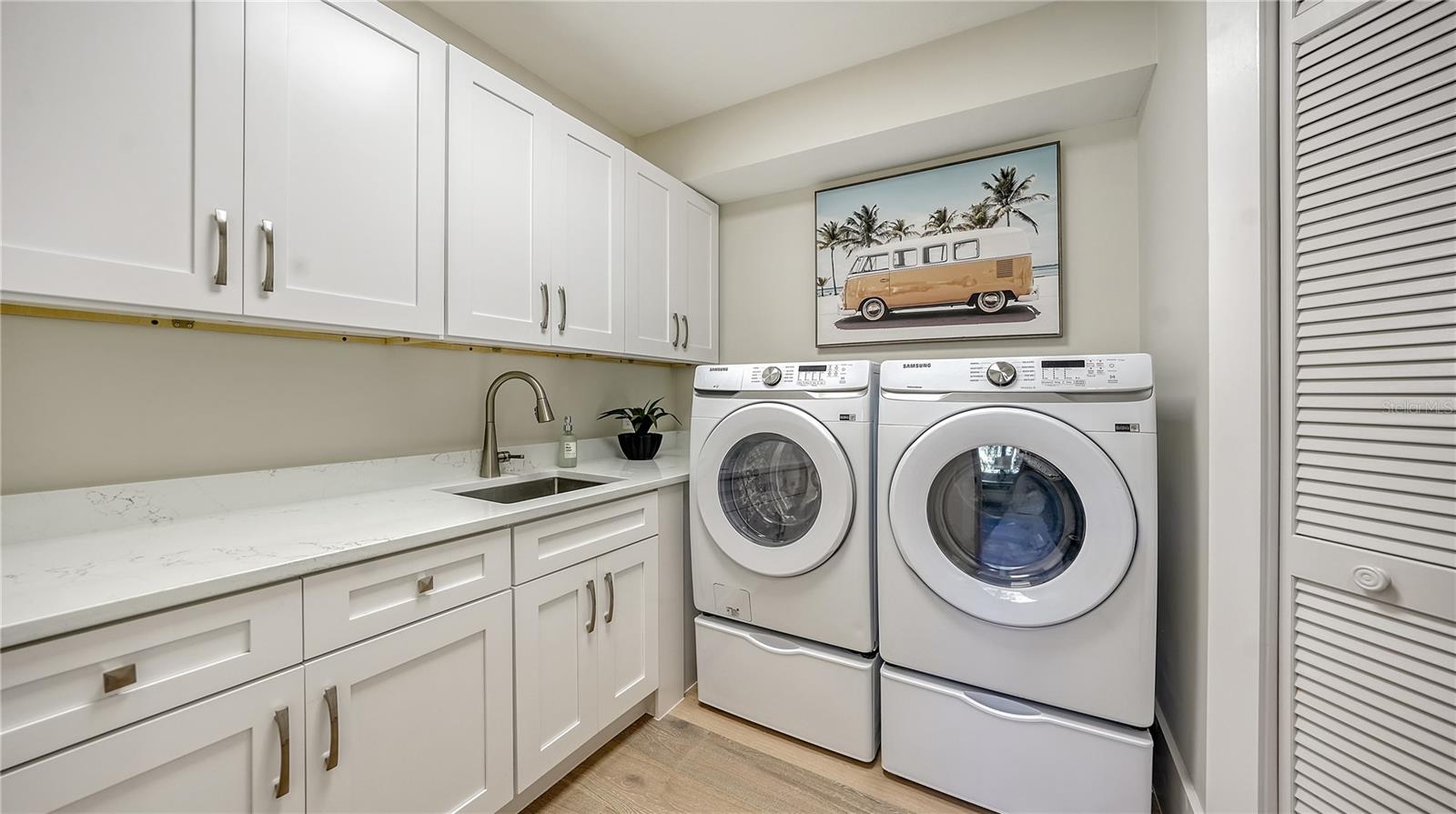 QUEENS HARBOUR - Residential