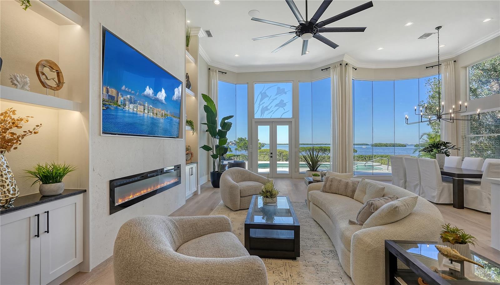 QUEENS HARBOUR - Residential