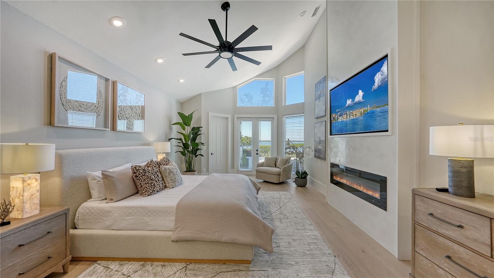 QUEENS HARBOUR - Residential