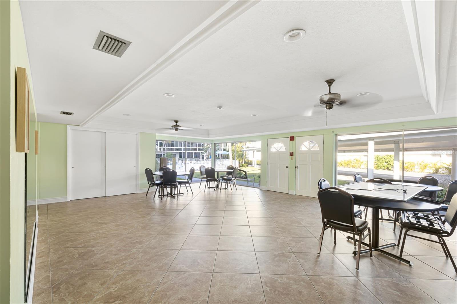 LIDO HARBOUR SOUTH - Residential