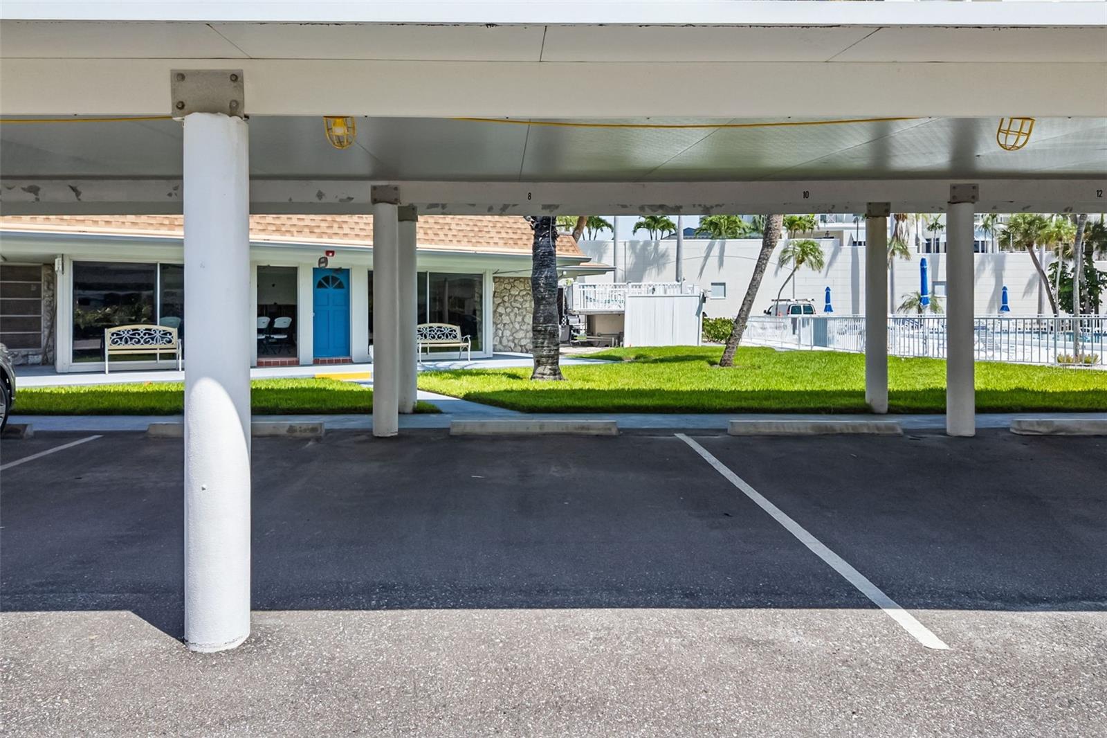 LIDO HARBOUR SOUTH - Residential