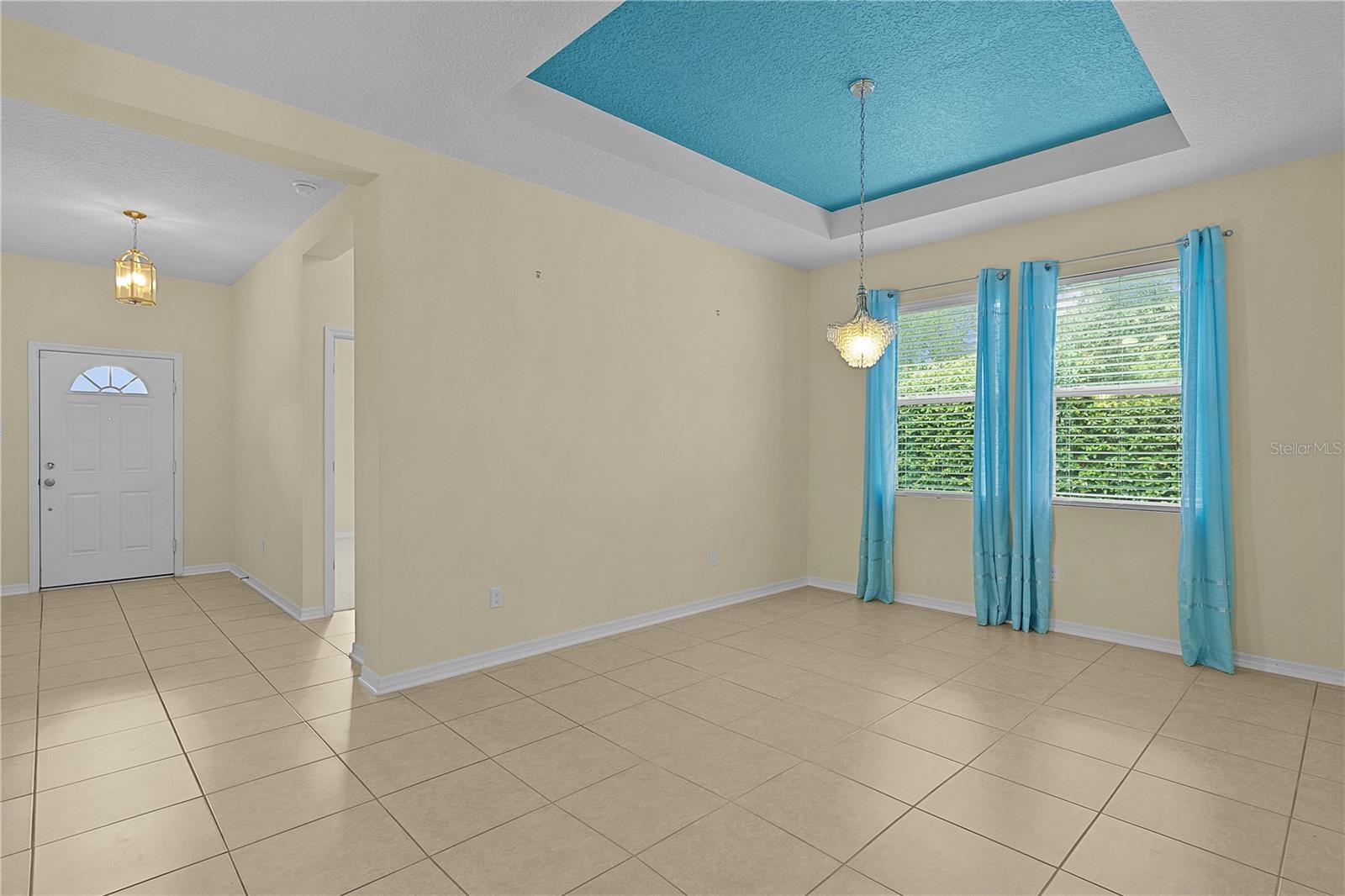 2424 PLUMADORE DRIVE