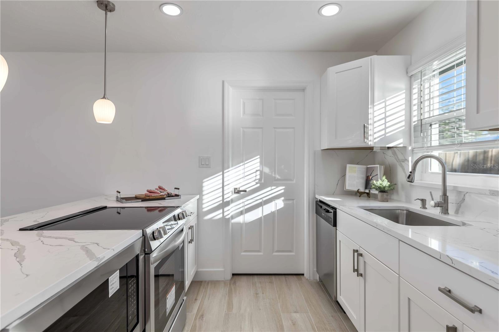 VENICE EAST SEC 1 - Residential