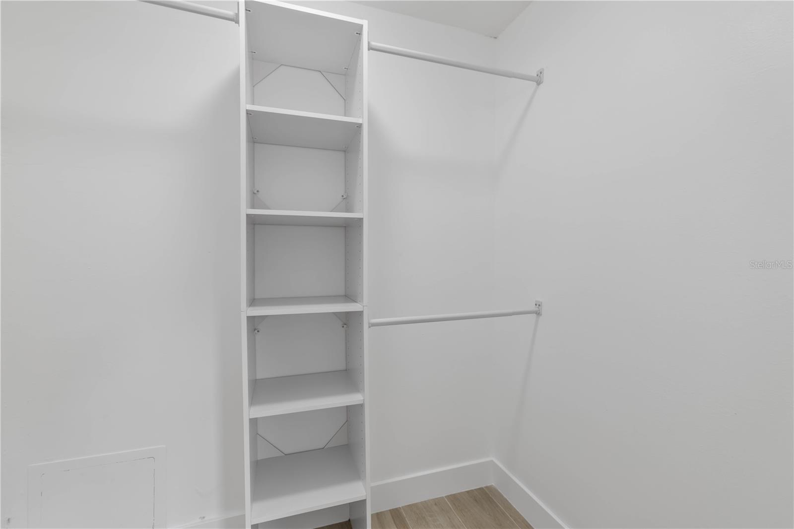 VENICE EAST SEC 1 - Residential