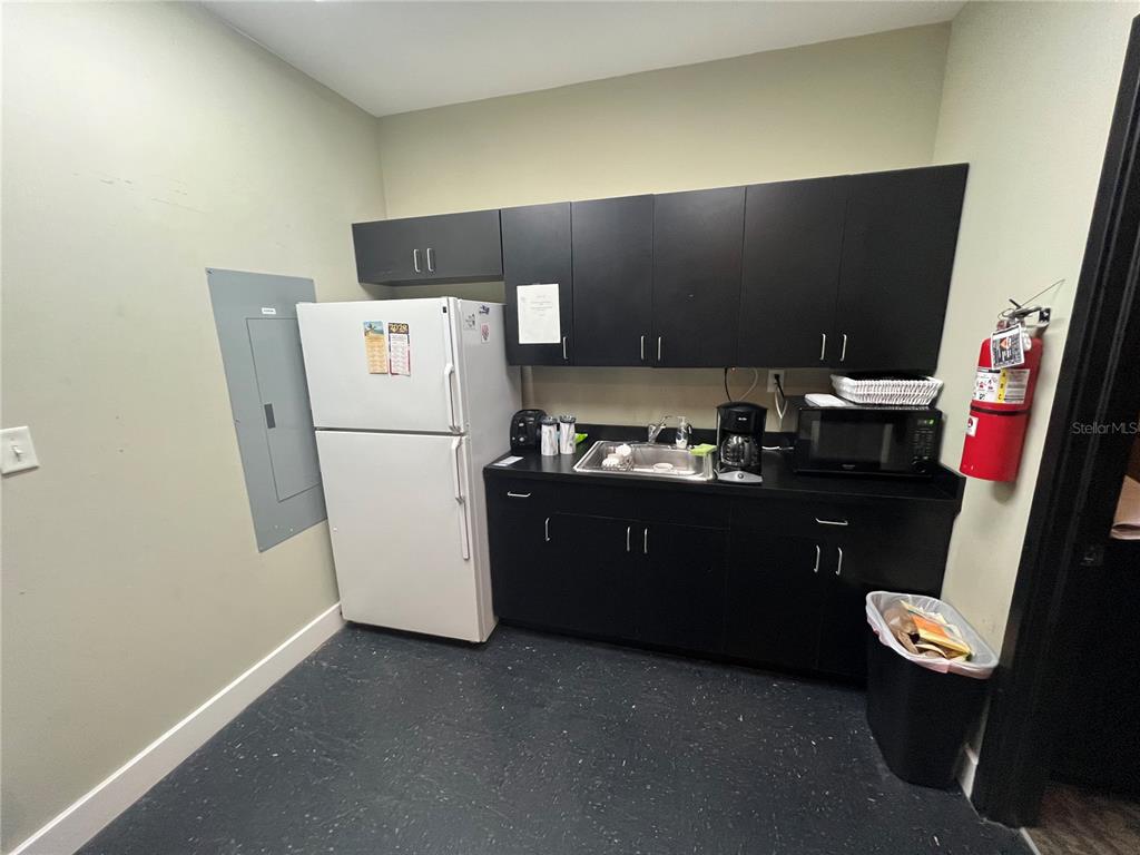 SOUTHLAND - Commercial Sale