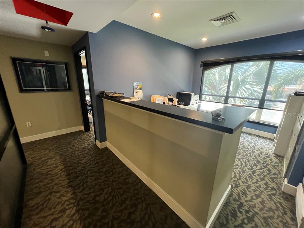 SOUTHLAND - Commercial Sale