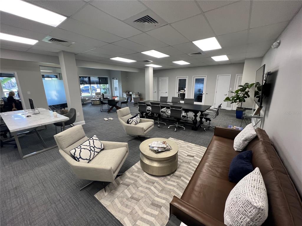 SOUTHLAND - Commercial Sale