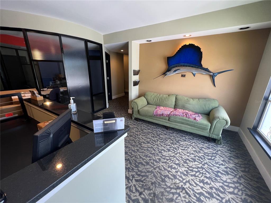 SOUTHLAND - Commercial Sale