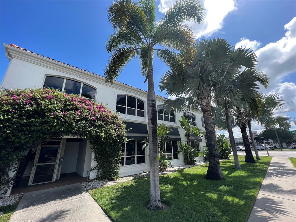 SOUTHLAND - Commercial Sale