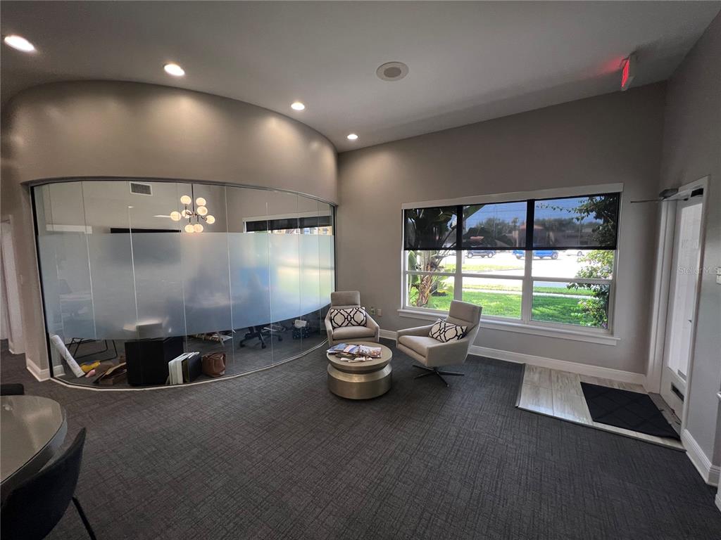 SOUTHLAND - Commercial Sale