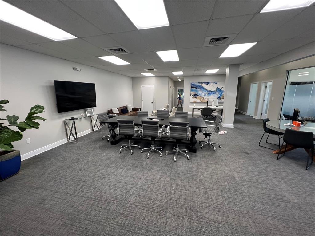 SOUTHLAND - Commercial Sale