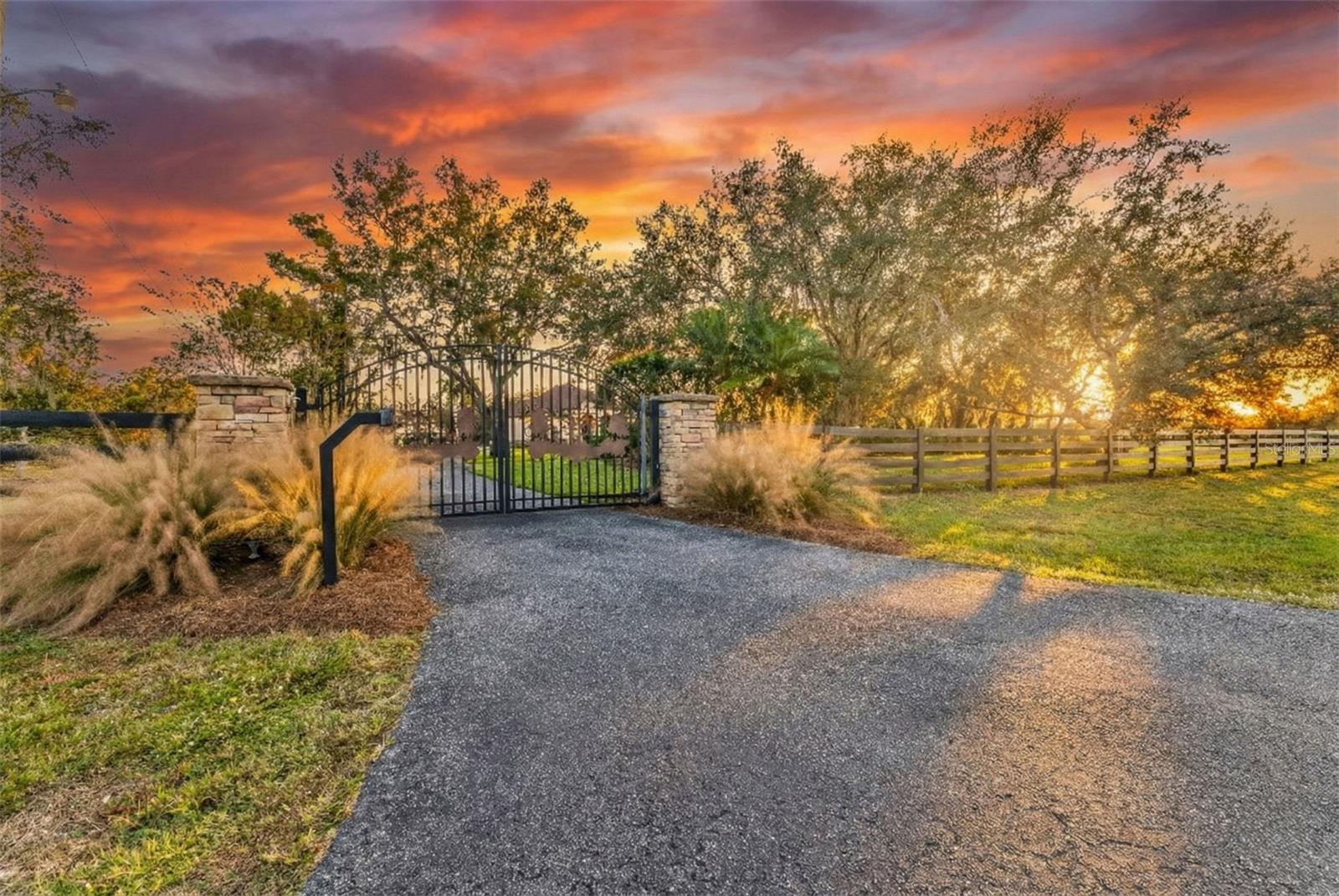 PRAIRIE CREEK WEST - Residential