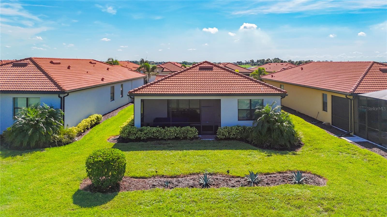 SARASOTA NATIONAL PH 13-B - Residential