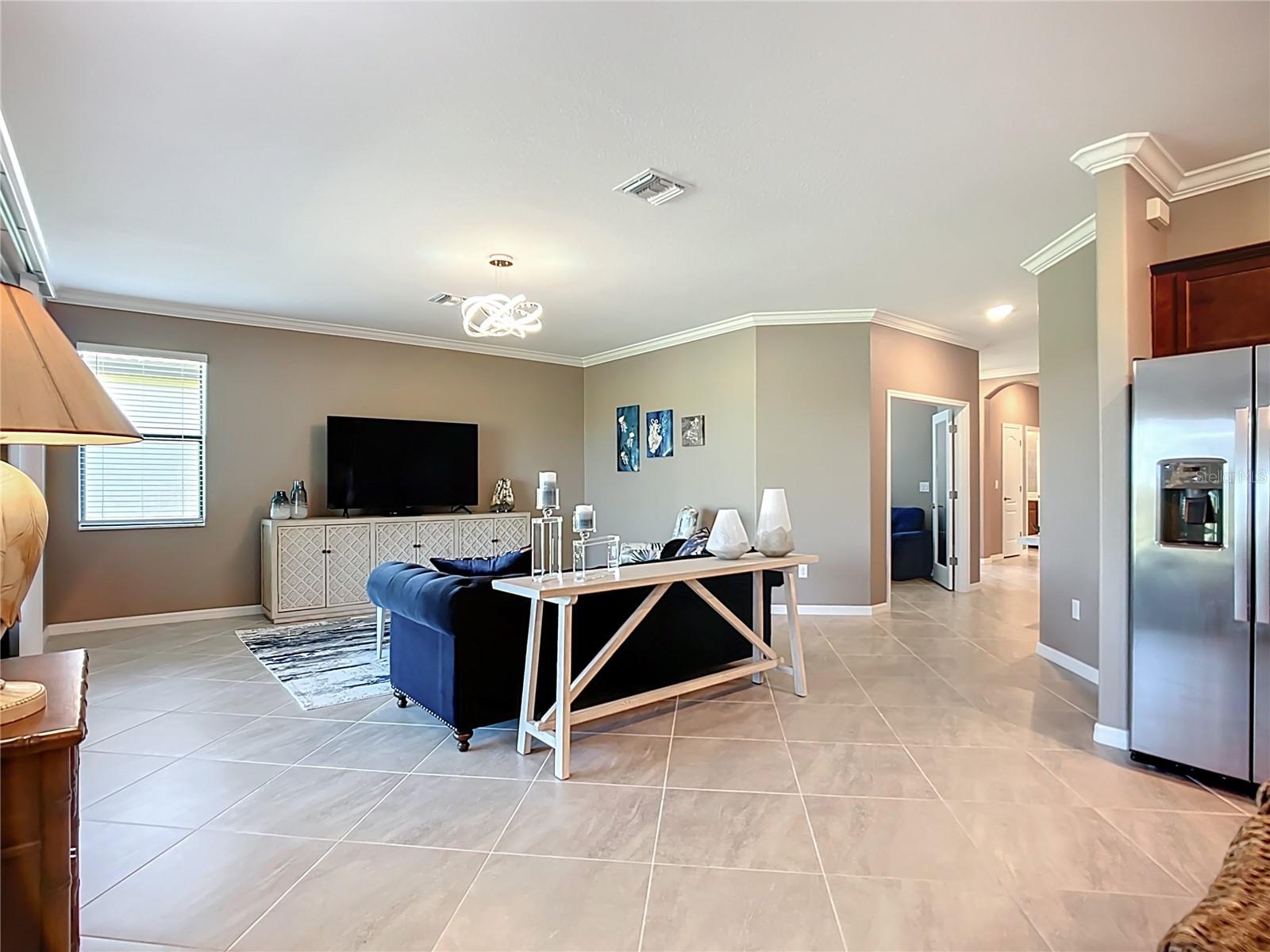 SARASOTA NATIONAL PH 13-B - Residential