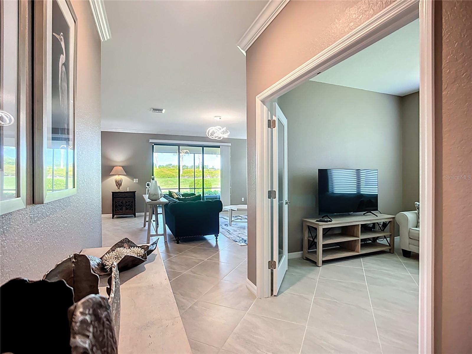 SARASOTA NATIONAL PH 13-B - Residential
