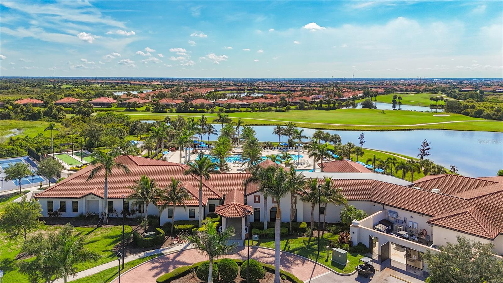 SARASOTA NATIONAL PH 13-B - Residential