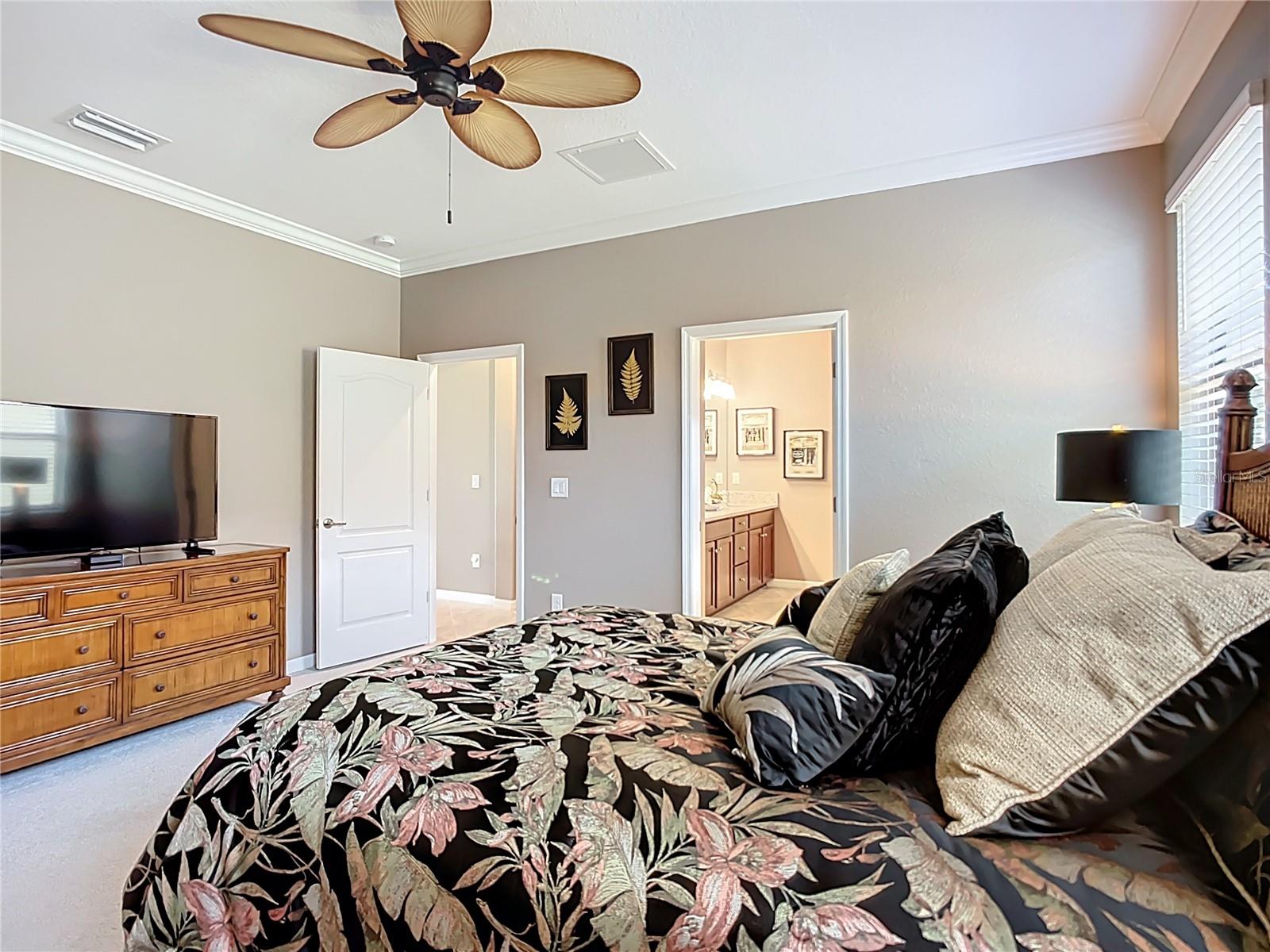 SARASOTA NATIONAL PH 13-B - Residential