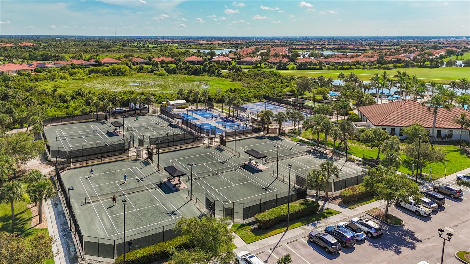 SARASOTA NATIONAL PH 13-B - Residential
