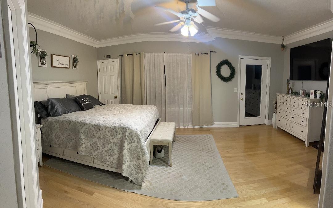 TIFFANY OAKS LAKESIDE CONDO - Residential