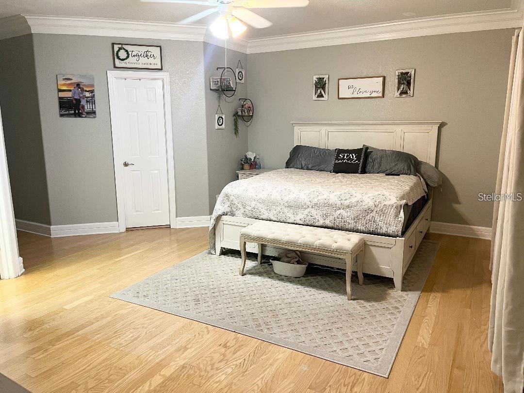 TIFFANY OAKS LAKESIDE CONDO - Residential