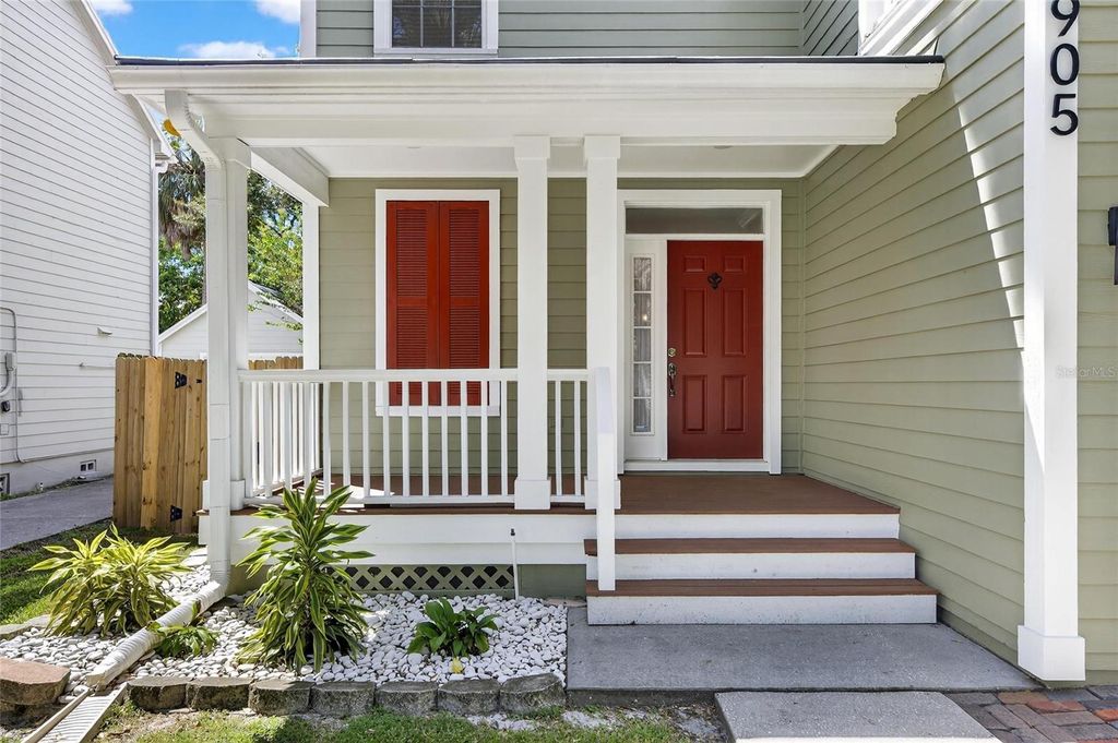 Photo of 5905 S Elkins Avenue, Tampa, FL 33611 (MLS # TB8430776)