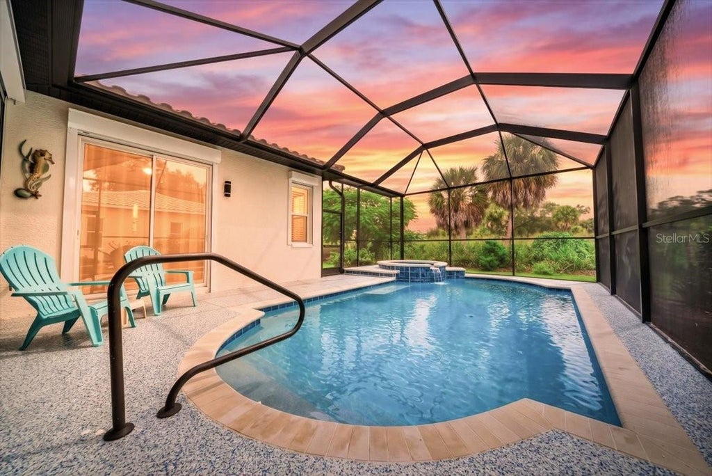 Photo of 126 Rio Terra, Venice, FL 34285 (MLS # N6145578)