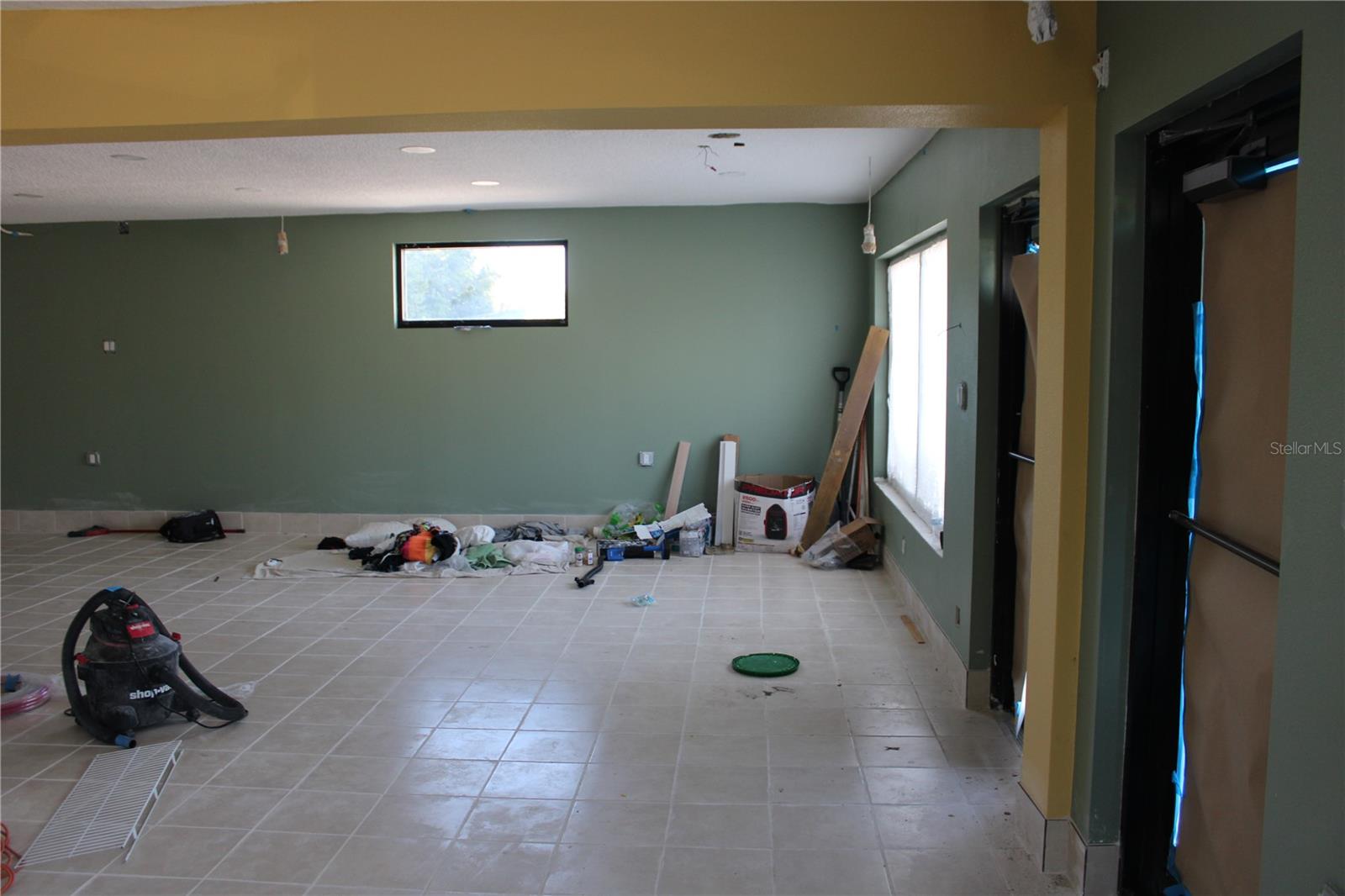 CITRUS HEIGHTS MANOR - Commercial Lease